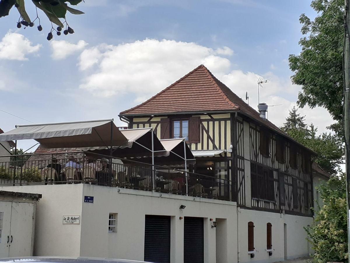 Le Saint Hubert Hotel Arcis-sur-Aube Exterior photo